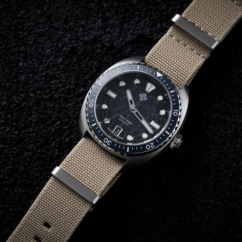 IXDAO IPOSE 2025 New Men's Blue Dragon Scale Pattern Mechanical Diving Watch IXDAO Watch Official Store