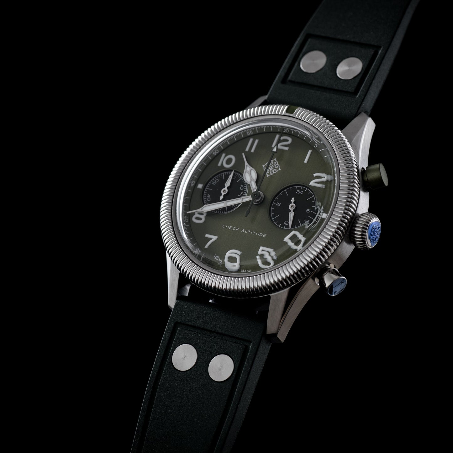 ixdao-pilot-chrono-green-dial-front