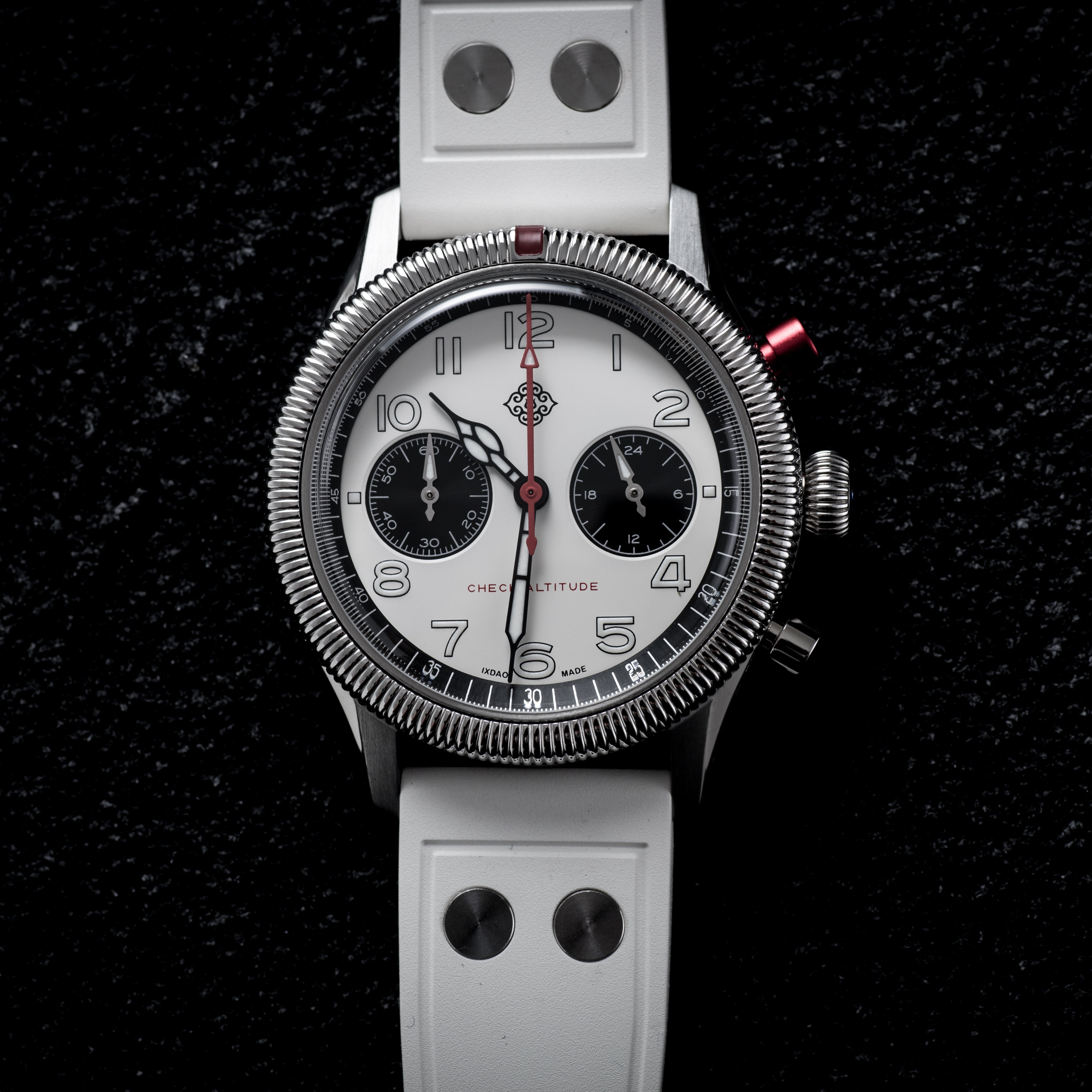 ixdao-pilot-chrono-white-dial-front