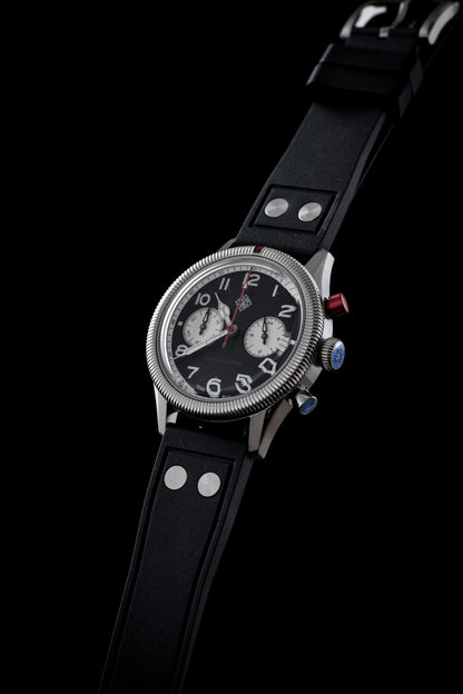 ixdao-pilot-chrono-black-dial