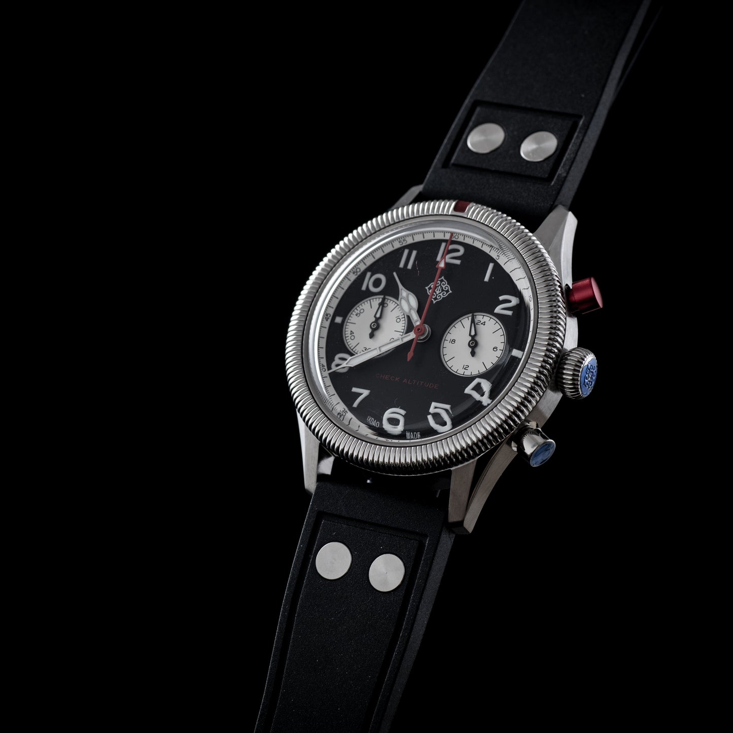 ixdao-pilot-chrono-black-dial