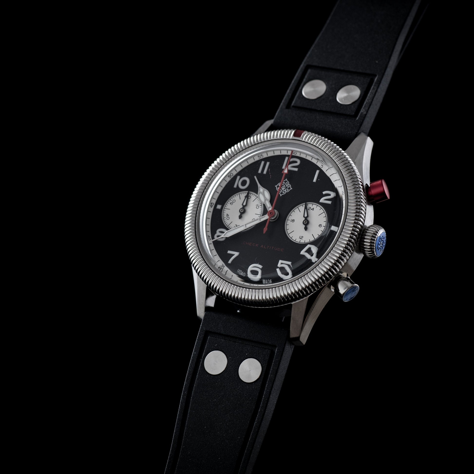 ixdao-pilot-chrono-black-dial